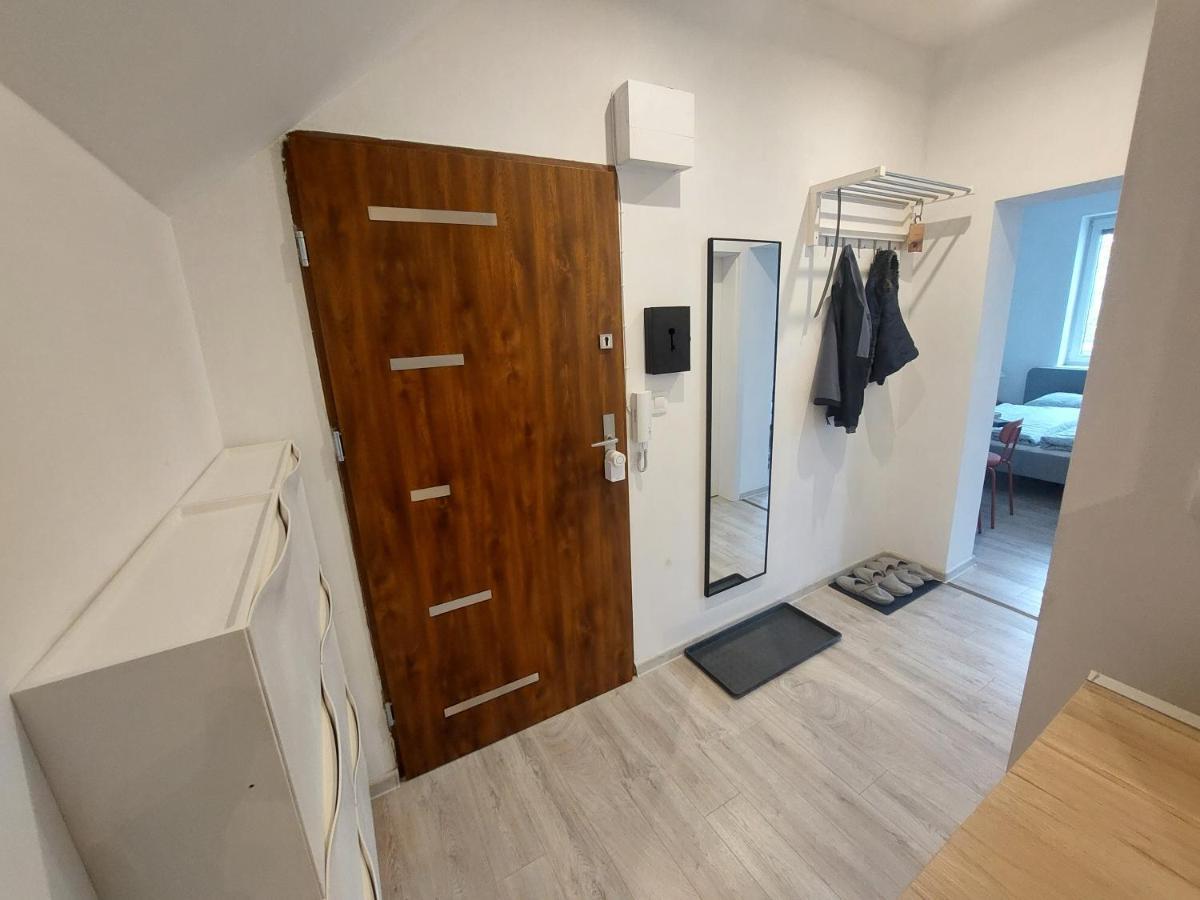Appartamento Utulny Apartman S Balkonom Bratislava Esterno foto