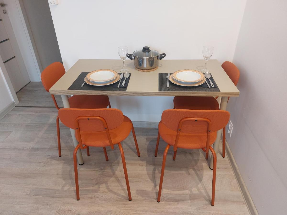 Appartamento Utulny Apartman S Balkonom Bratislava Esterno foto
